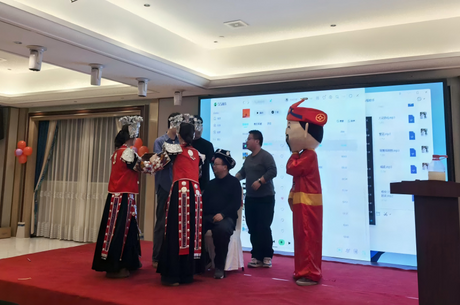 DSX staff receiving prizes during the 2025Annual Gala lucky draw, highlighting our commitment to employee appreciation and company stability..png